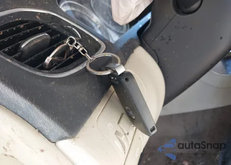 2012 Volvo S60 T5 z USA, uszkodzony, nr VIN YV1622FS4C2024846